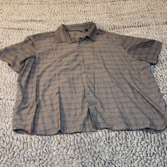 Perry Ellis Other - Button down shirt